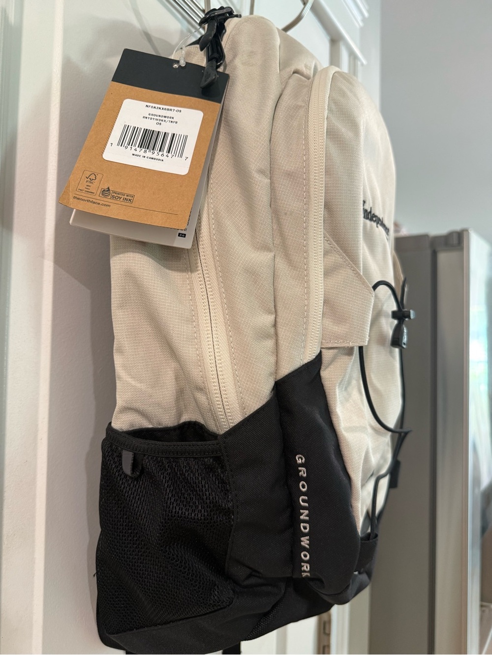 The North Face Groundwork's Backpack - Cream and Black - Picture 6 of 9